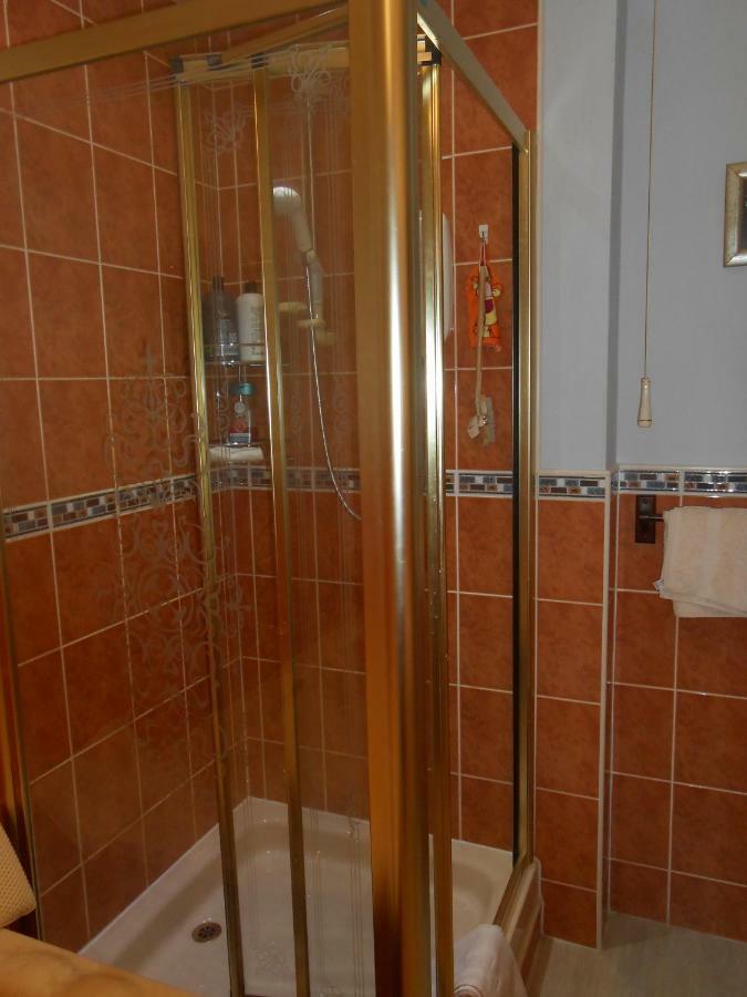 Rose Villa Bed And Breakfast Forfar Dış mekan fotoğraf